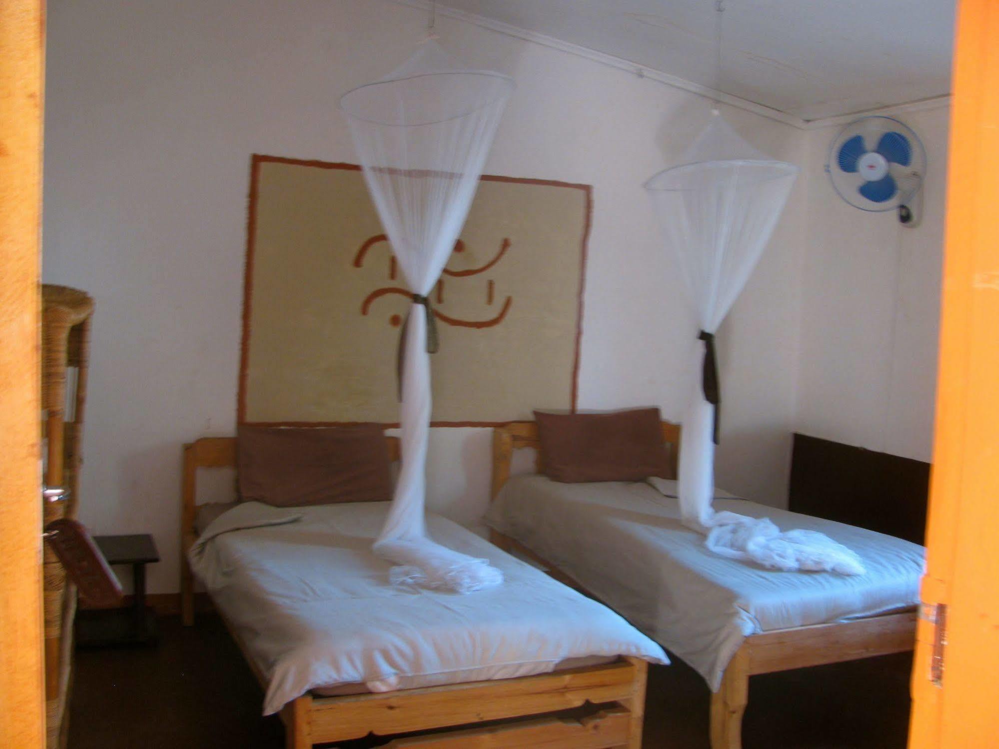 Madidi Lodge 利隆圭 外观 照片